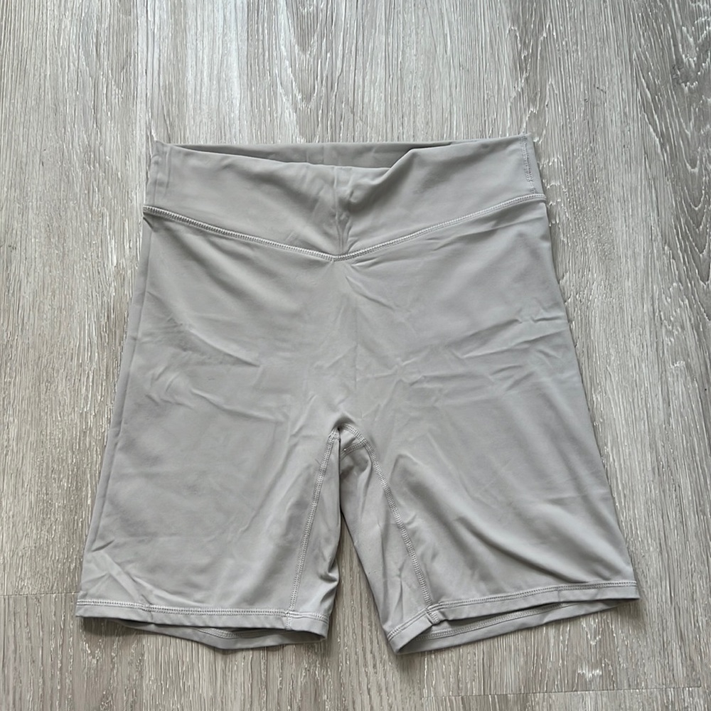 Balance Athletica (Vitality) Cloud Rider Shorts - L